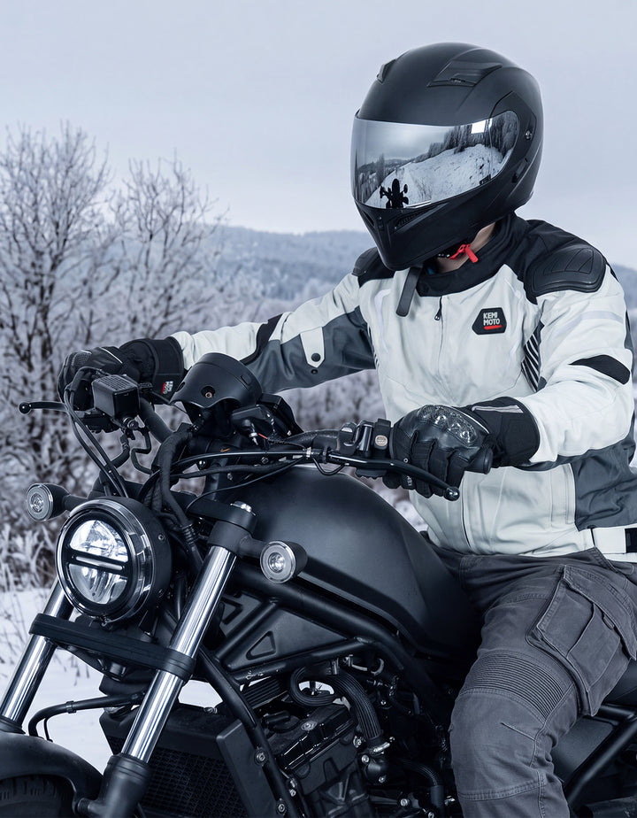 冬の冷気と濡れ冷えを抑えるバイク用防寒グローブ