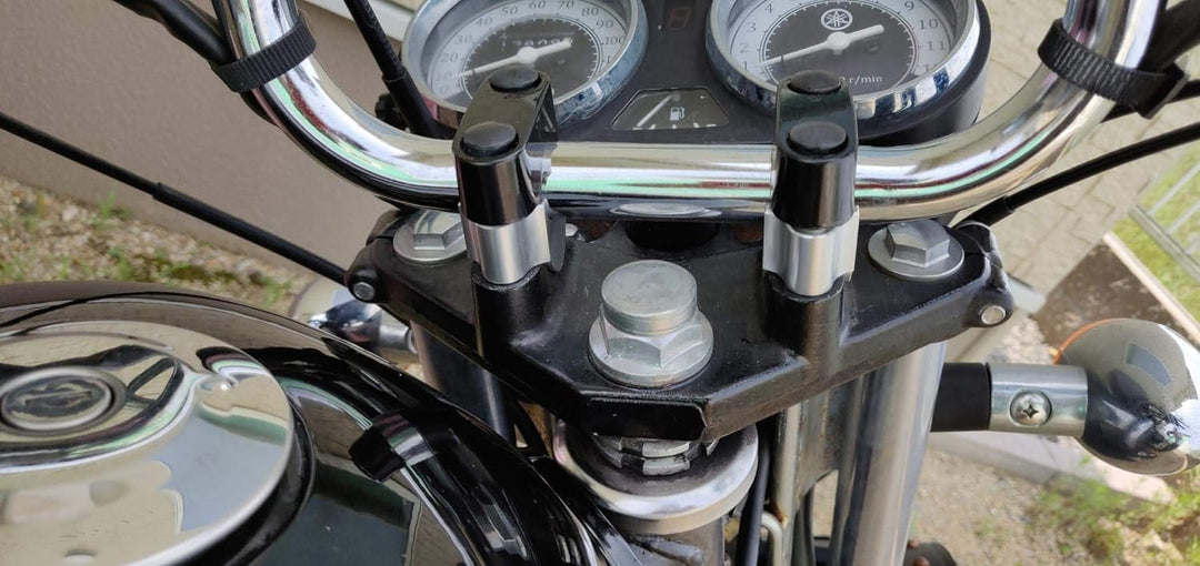 KEMIMOTO バイク ハンドルポスト 20mm アップ φ22.2mm 用 CNC 加工 アルミ 汎用ハンドルバーライザー ブラック